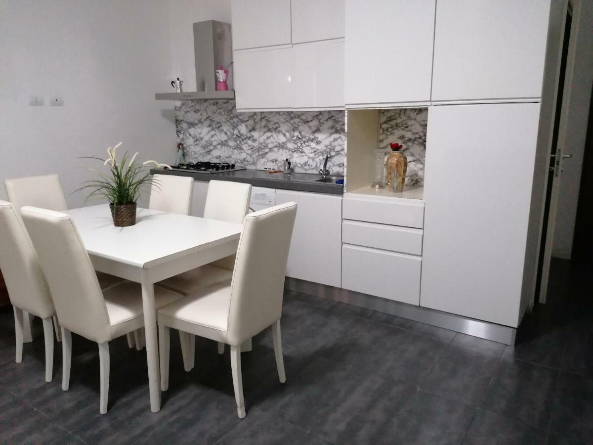 Hôtel Casa Nuccia 1 à Milan Extérieur photo